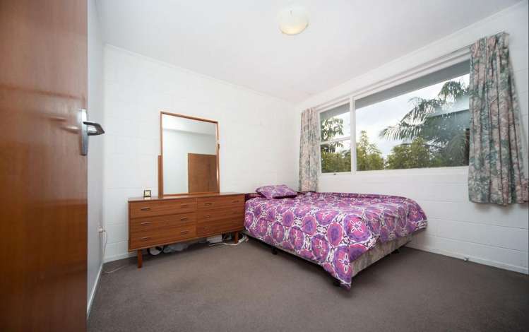 2/6 Parau Street 10044_3
