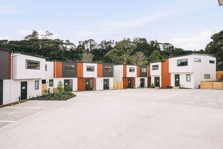 8-10 Lowtherhurst Road Massey_17