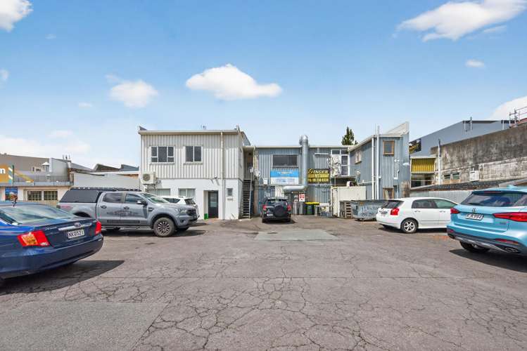 8-12 King Street Pukekohe_10