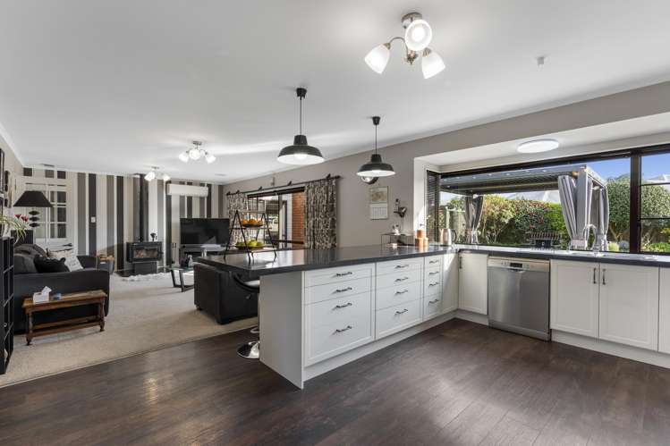 31 Norfolk Crescent Feilding_8