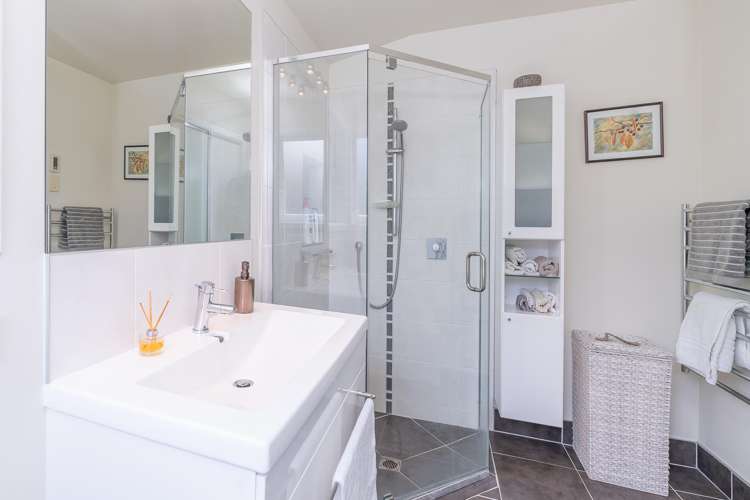 49 Peary Road Mount Eden_13