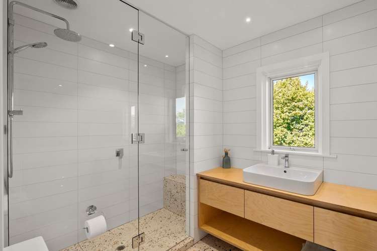 52 Stanley Crescent Beachville_17