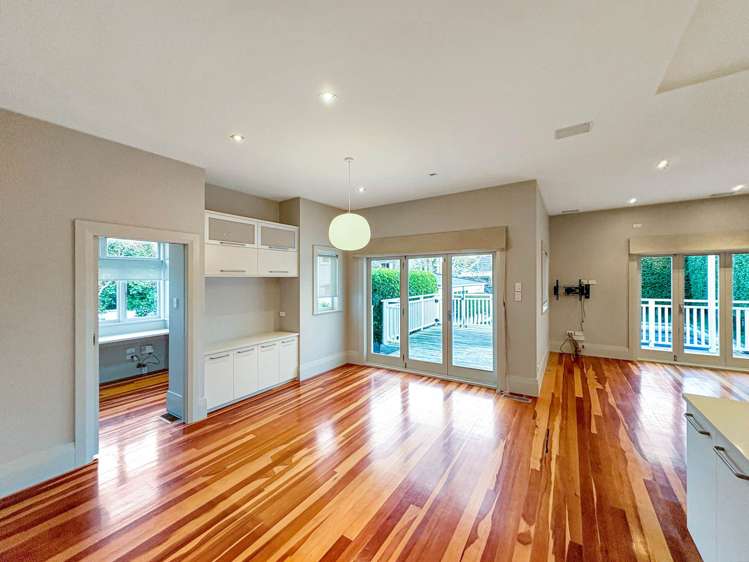 24 Hollywood Avenue Epsom_19