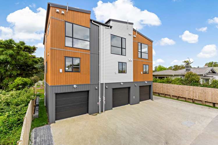 2/300 Great North Road Henderson_17