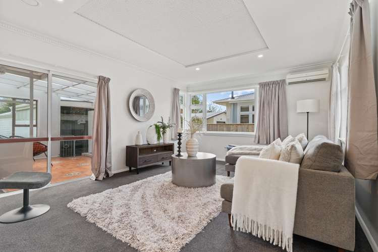 9 Armstrong Avenue Carterton_20