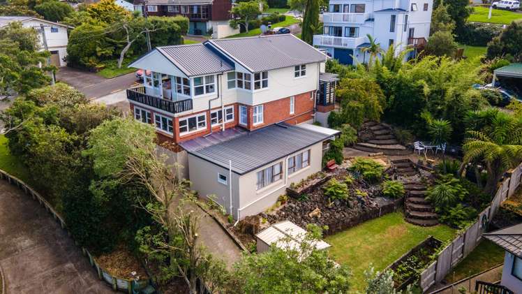 2 Lilac Grove Hillsborough_18