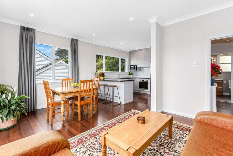 18 Elphinstone Avenue Strathmore Park_7