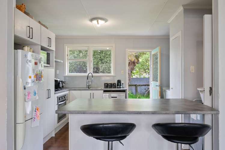 2/64 Cruickshank Road Clouston Park_3