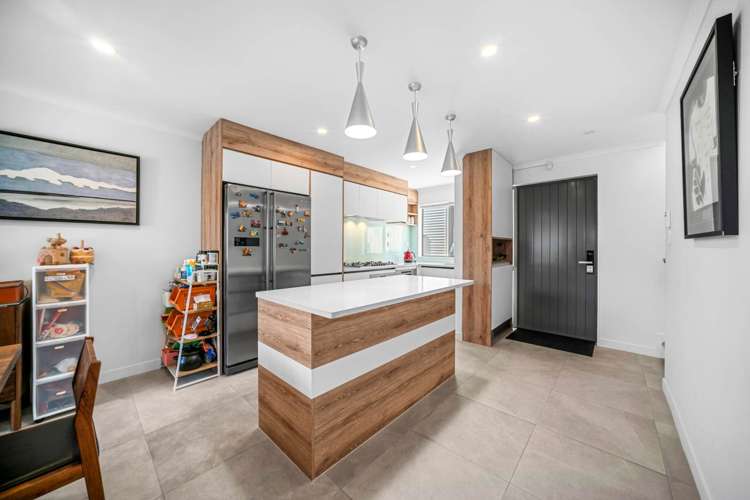 6/11 Celeste Place_5