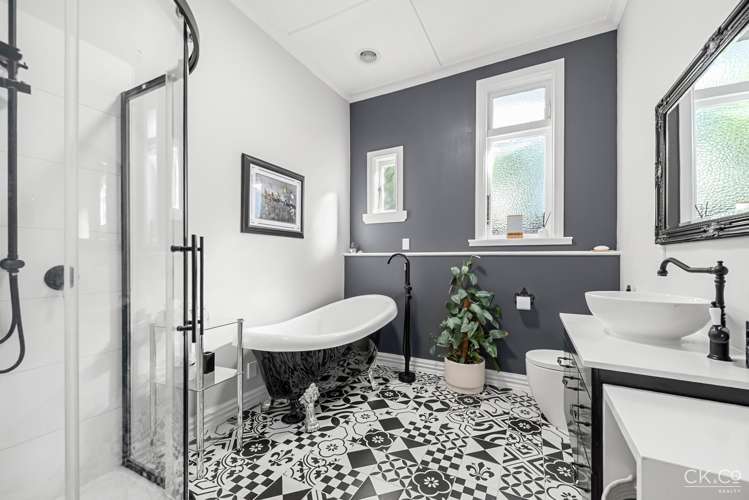 49 Penrose Street Woburn_16