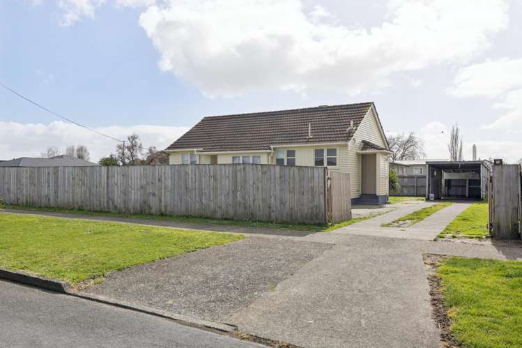 12 Semple Street Huntly_18