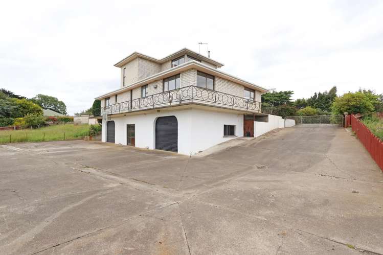 220 Bay Road West Plains_45