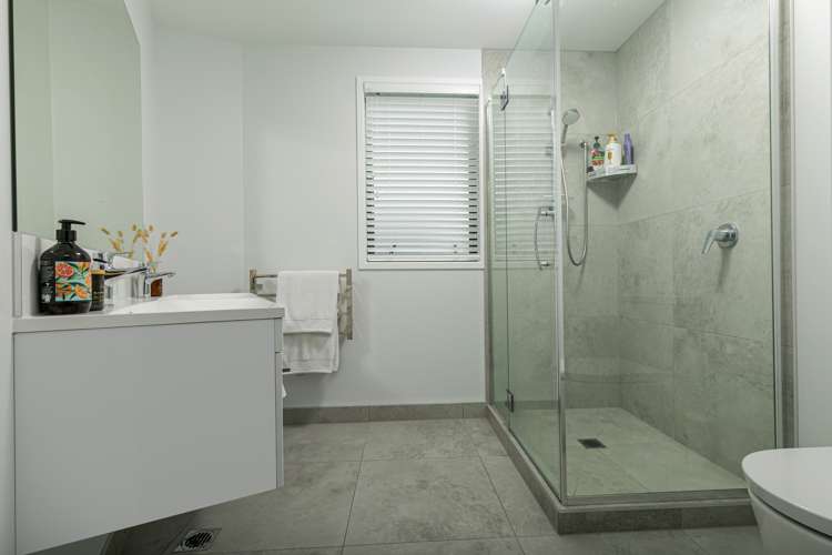 105 Bonair Crescent Silverdale_23