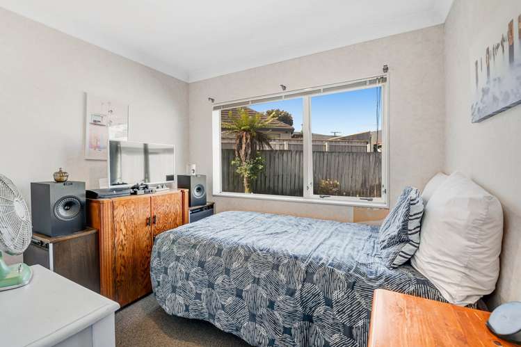 3/2 Doment Crescent Orewa_5