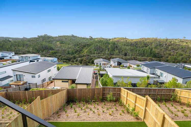 APT 3/3 Kawau Close Orewa_13