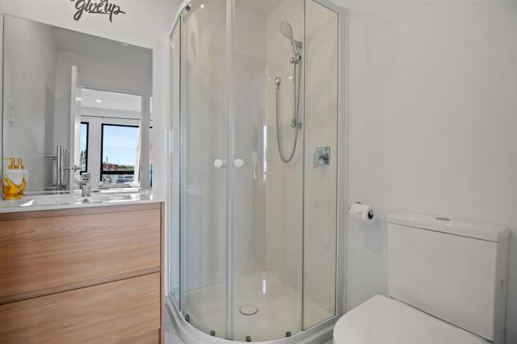 96E Walmsley Road 10672_9