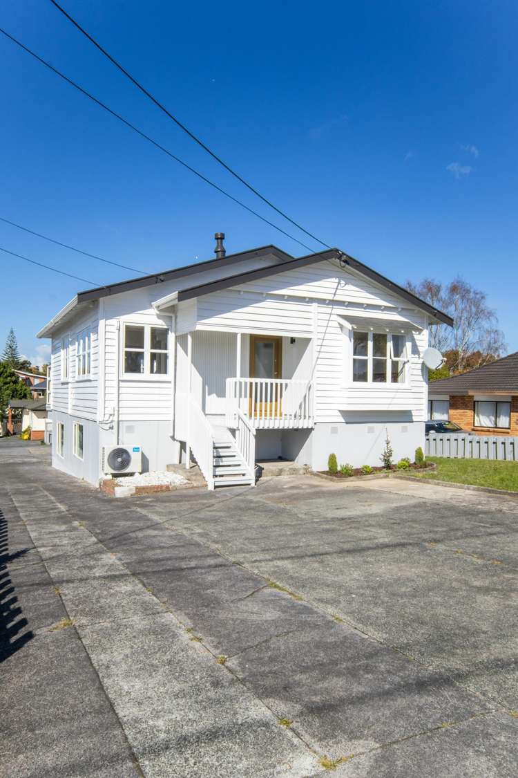 60 Titirangi Road New Lynn_31