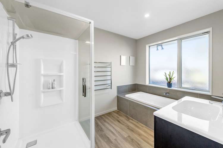 9 Dundee Close Darfield_17