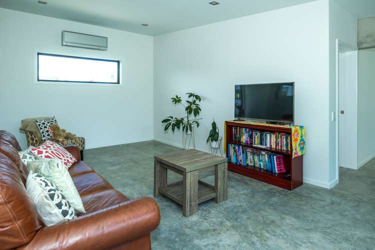 211b Otipua Road West End_11