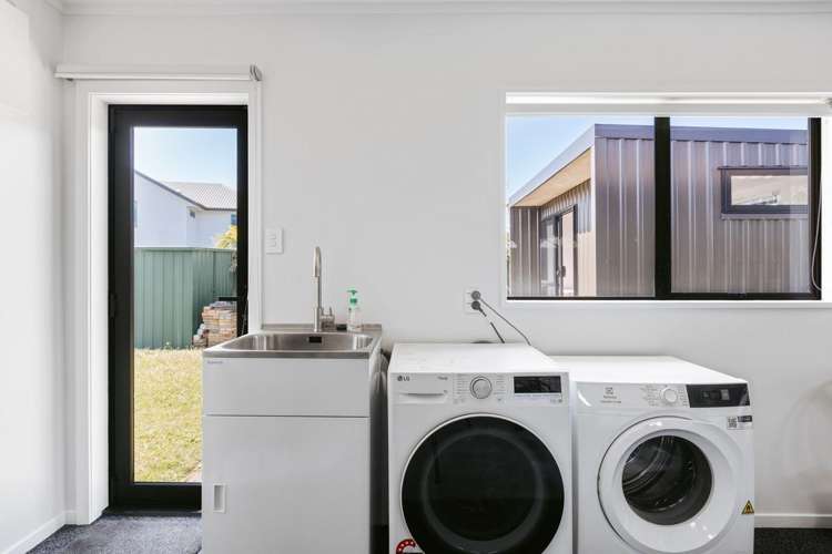 22B Sunrise Avenue Mount Maunganui_19