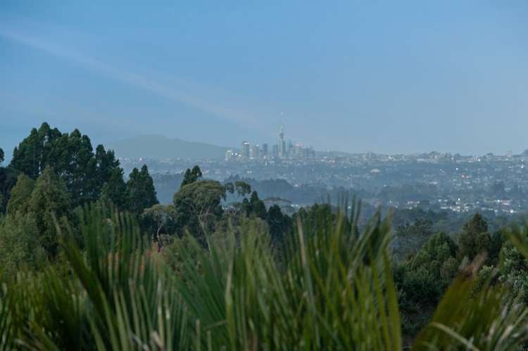 10 Raroa Terrace Waiatarua_33