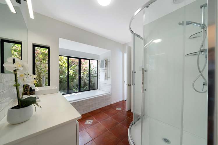 20 Taitua Drive Te Atatu South_16