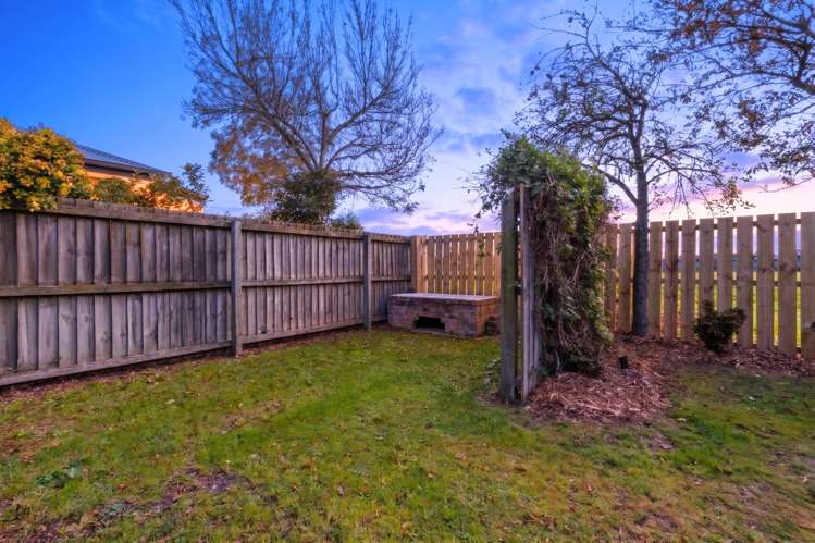 1/6 Windward Lane Bromley_11