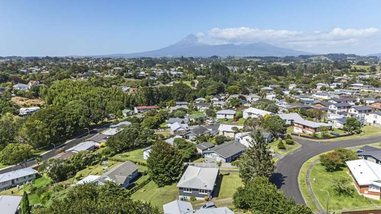 80 Wrantage Street Westown_18