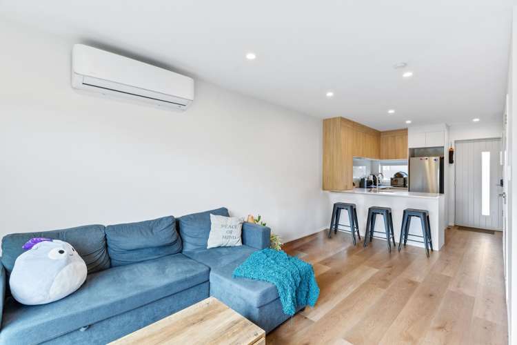 2/472 West Coast Road Glen Eden_7