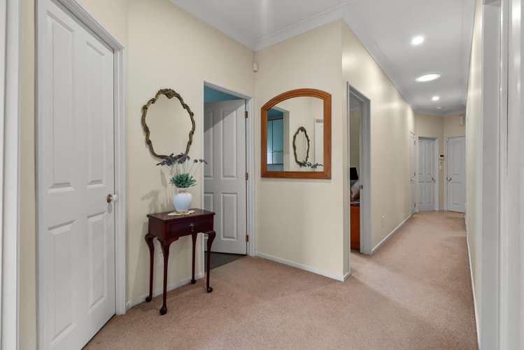 5 Burberry Road Drury_13