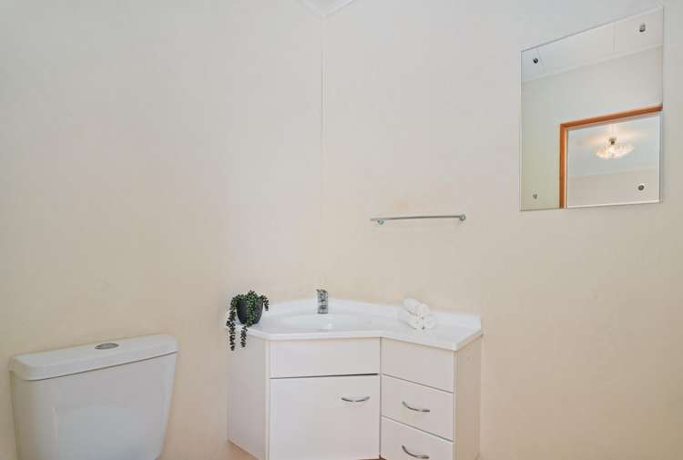 9 Hamilton Crescent Whitianga_37