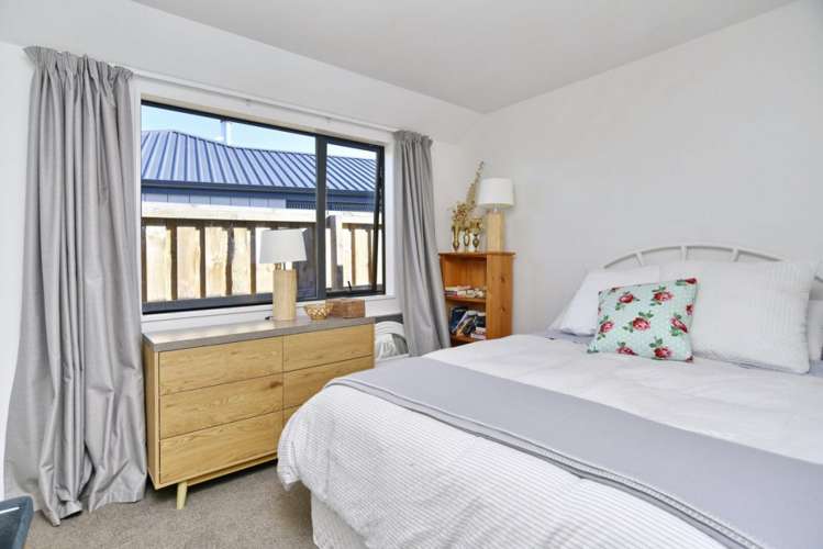 38 Quinn Crescent Woodend_10