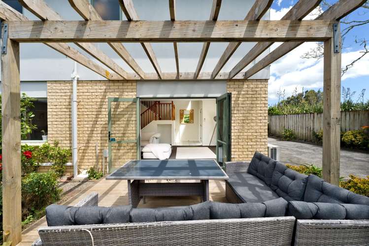 33 Woodford Avenue Henderson_35