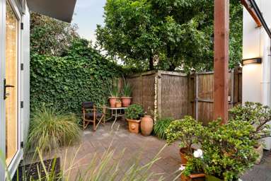 27/3 Wagener Place_1