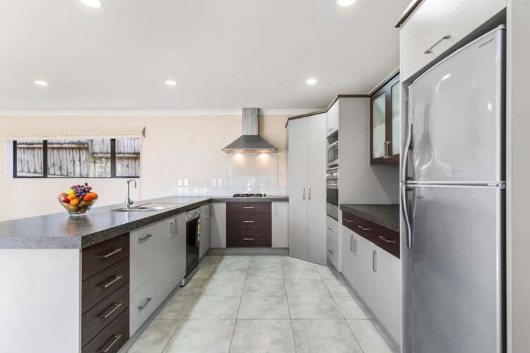 133 Cyril French Drive Flat Bush_10