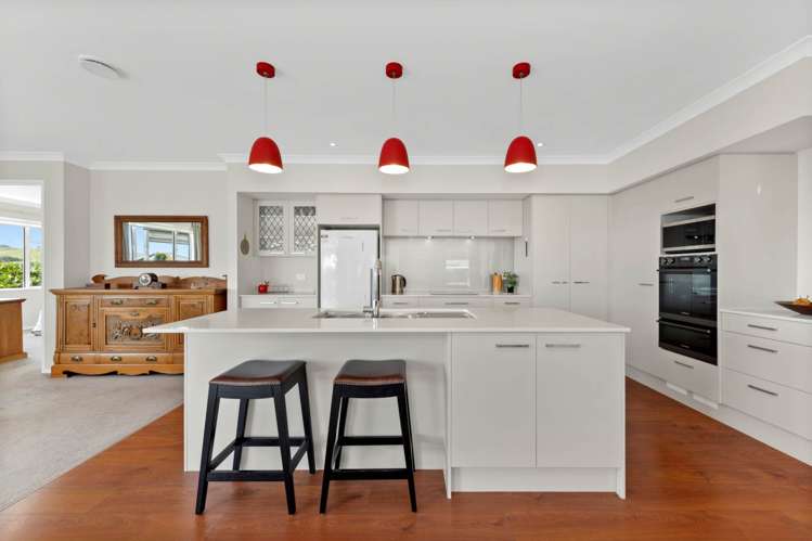 93 Liberty Crescent Beachlands_10