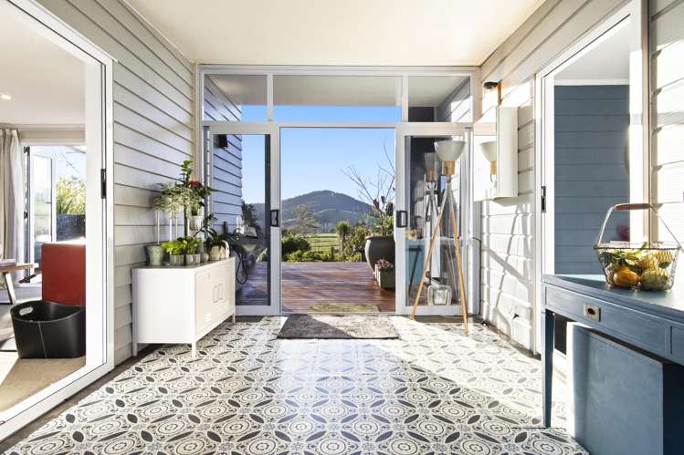 417 Paparata Road_4