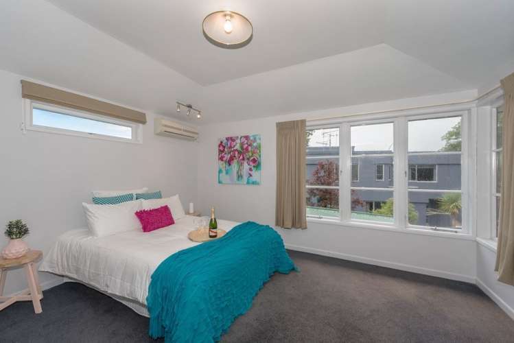 656 River Road Chartwell_12