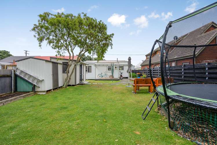 21 Tuatoru Street Eastbourne_22