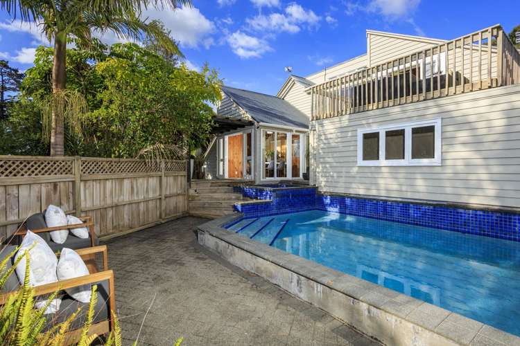 8 Eucalyptus Place Beach Haven_17