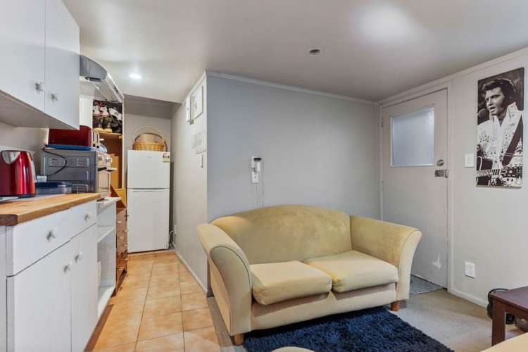 2/41 Challen Close Conifer Grove_20