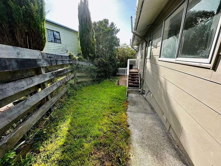 92 Thurleigh Grove Karori_5