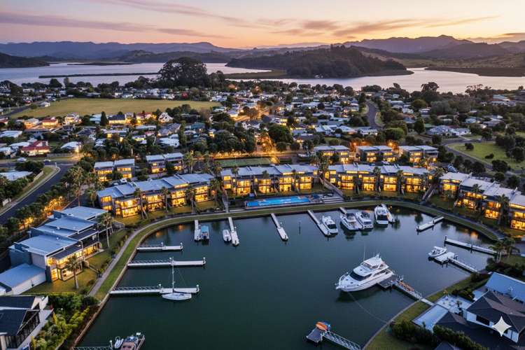 11/73 South Highway Whitianga_19