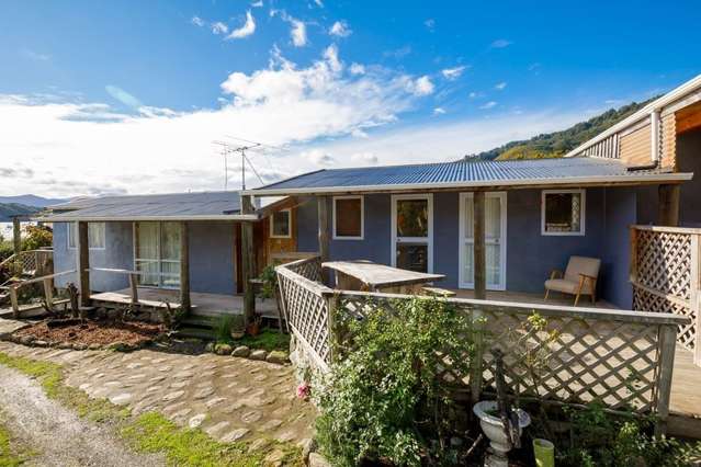 317 Waikawa Road Waikawa_4