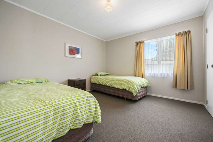 9a Emma Place Pukete_10