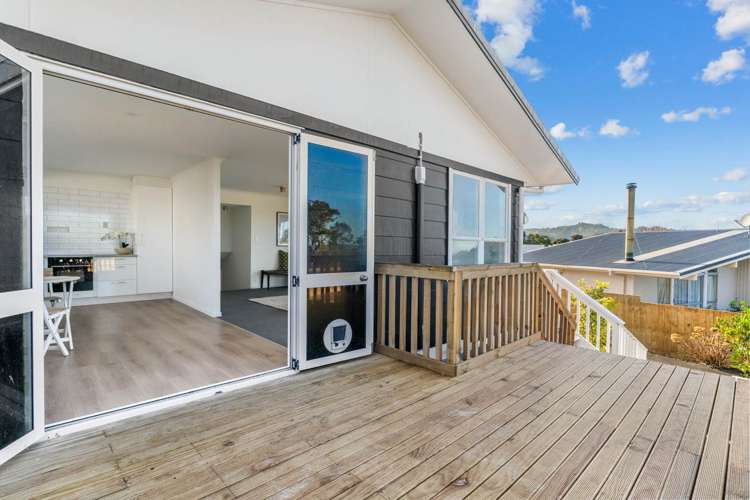5 Montague Place Onerahi_7