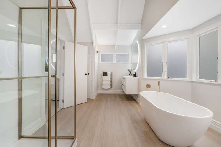 147B Whangaparaoa Road Red Beach_21