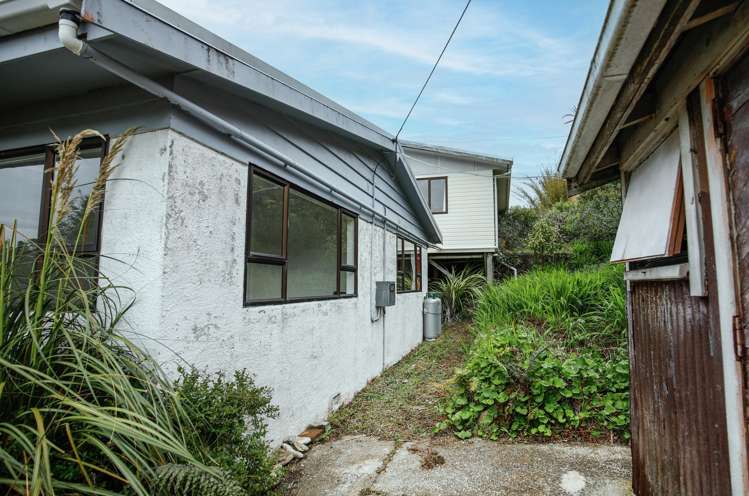 33 Main Road Stewart Island_31