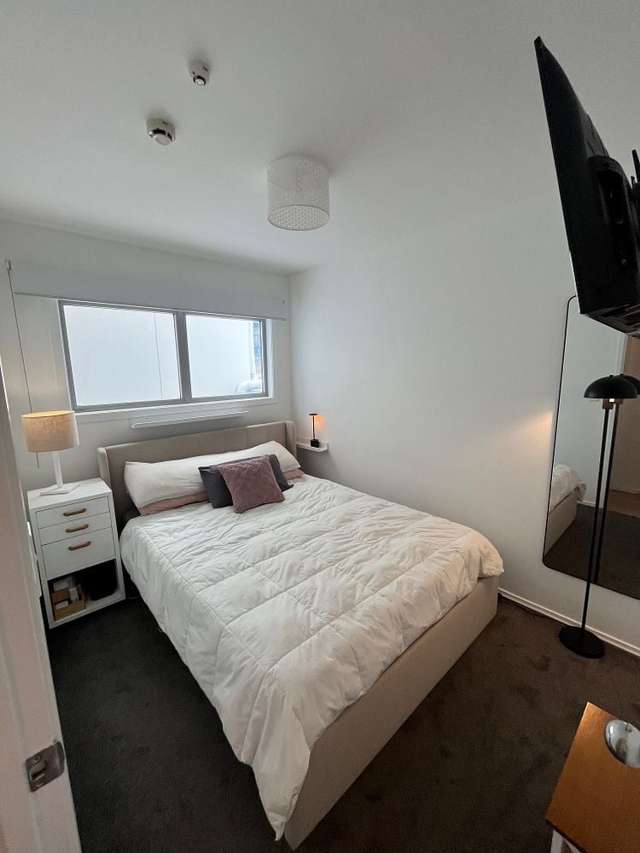 201/10 Flower Street Eden Terrace_1