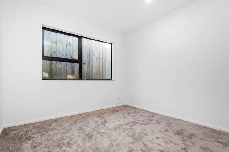 4B Scanlen Terrace Kelston_17